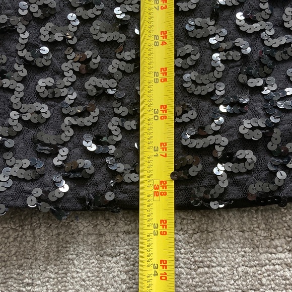 Vintage Sequins Lace Dress with Open Back - Picture 15 of 15